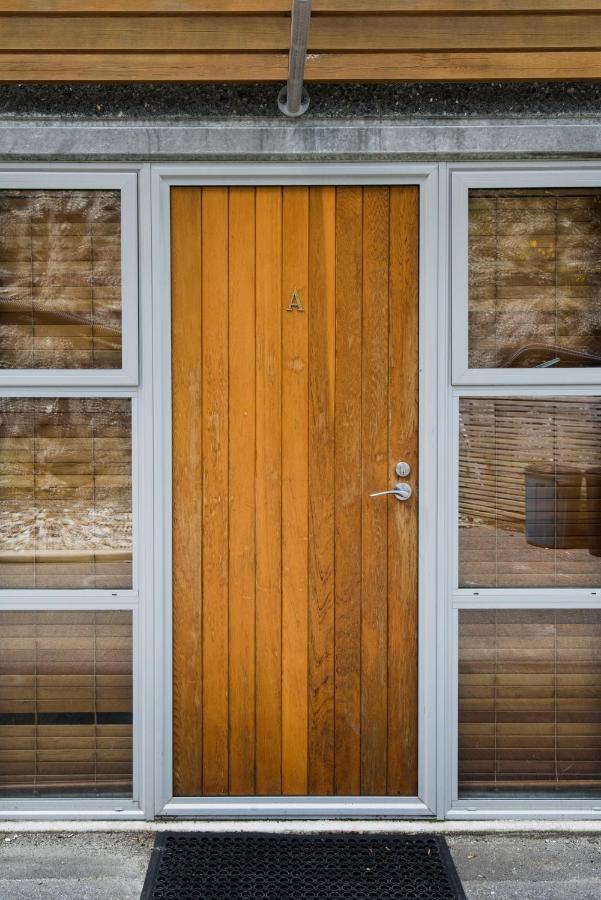 Lakeside Luxury With Spa Queenstown Exterior foto